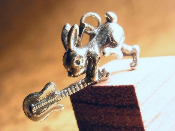 林檎屋 ロックンロールうさぎ